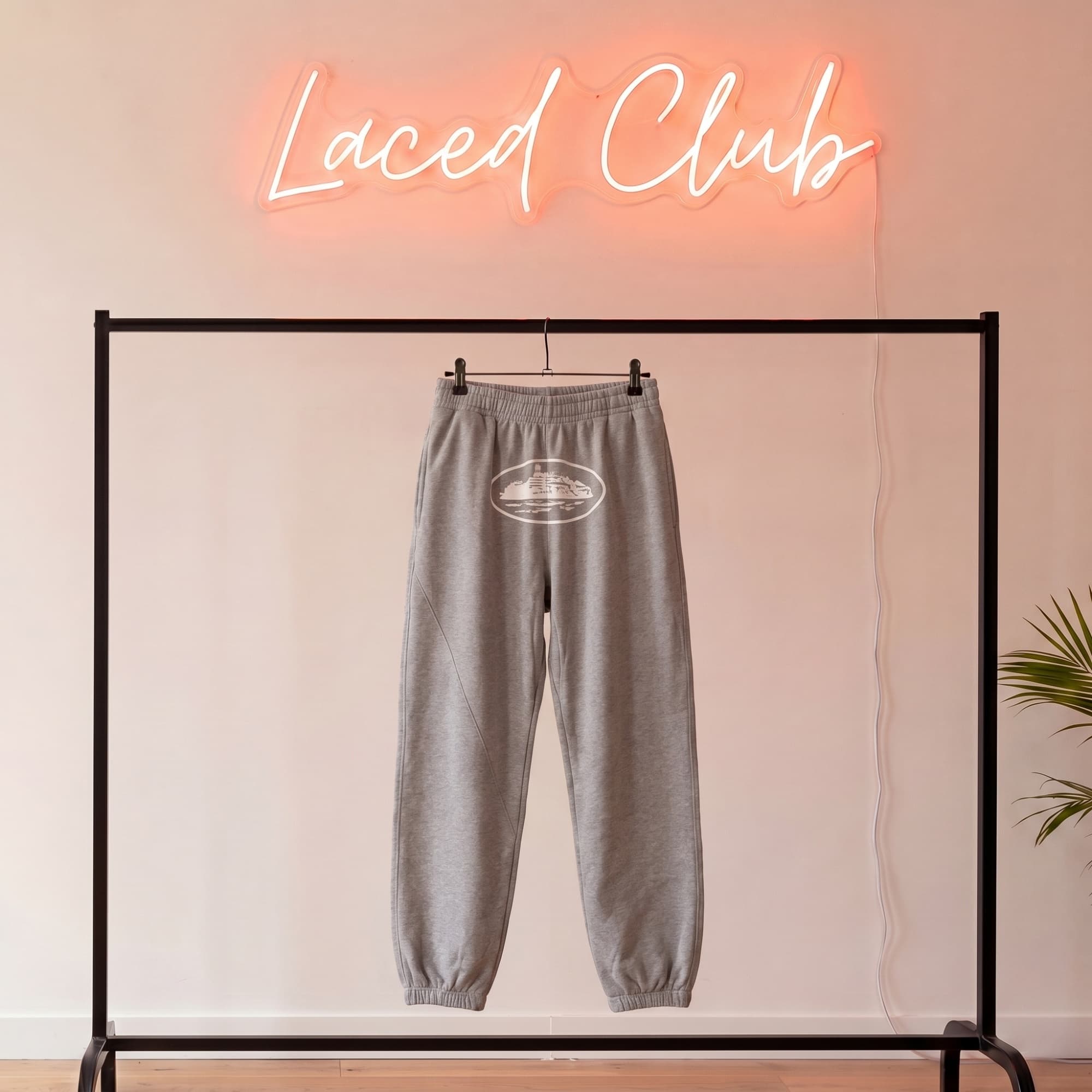 Corteiz Alcatraz Bottoms — Grey