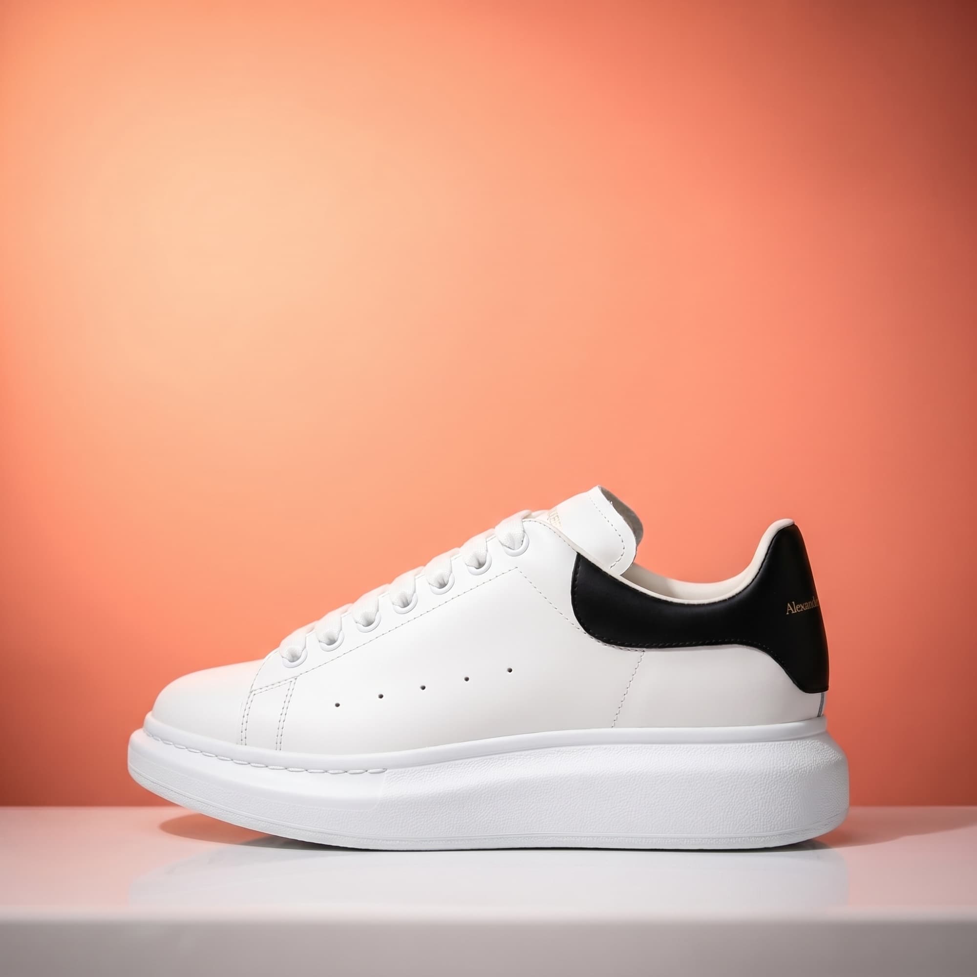 Alexander McQueen — White / Black