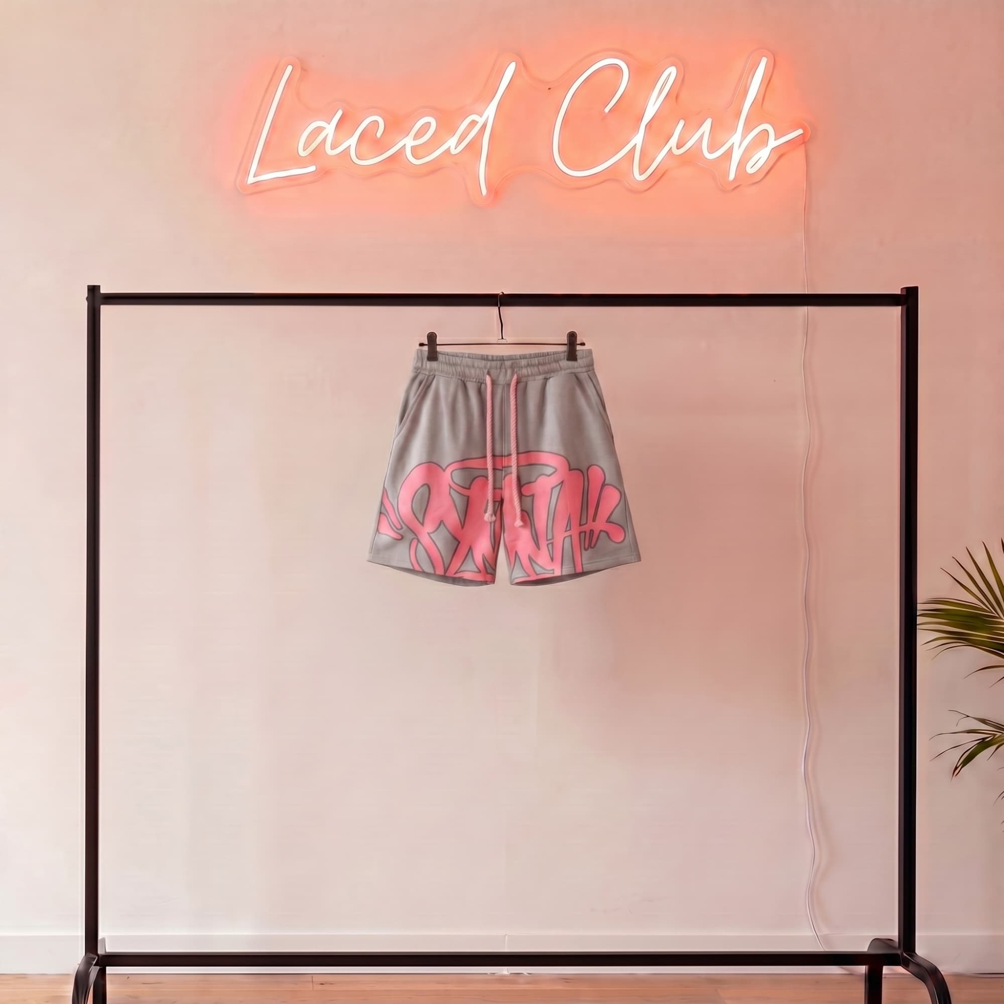 Synaworld Graffiti Shorts — Grey/Pink