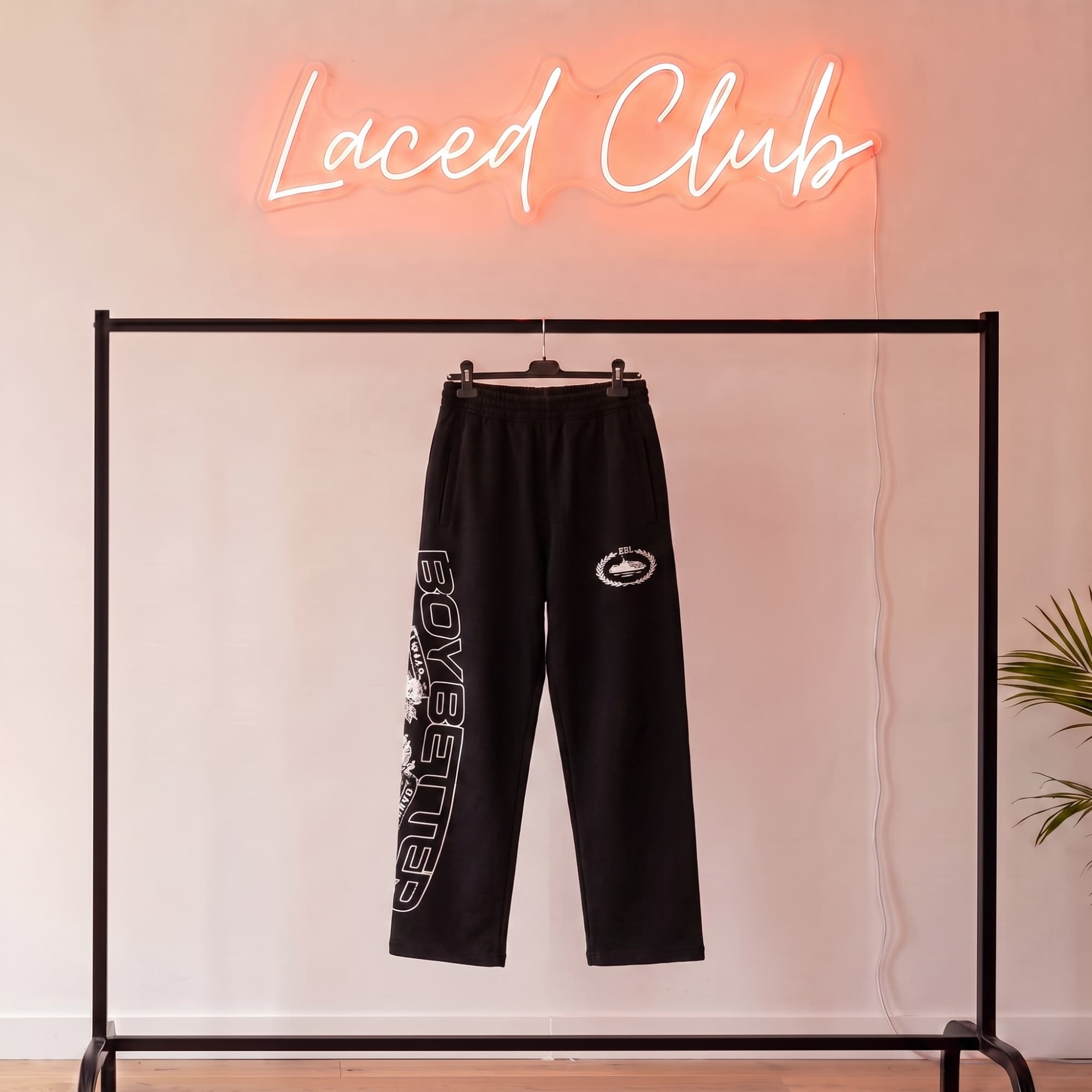 Corteiz Sweatpants — Black
